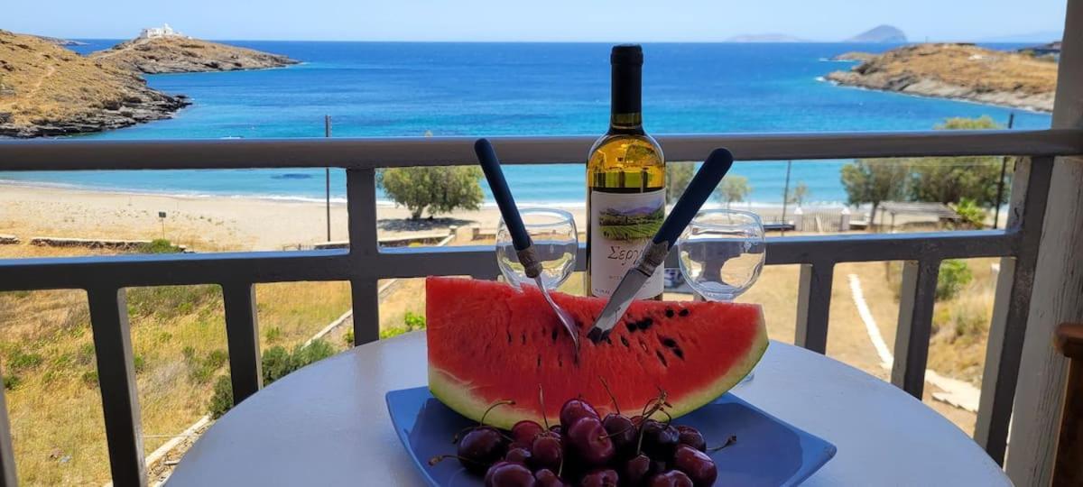 The Dream House On The Beach! -1st Floor Apartamento Kithnos